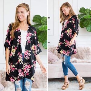 Black & Pink Floral Short Sleeve Kimono Blouse